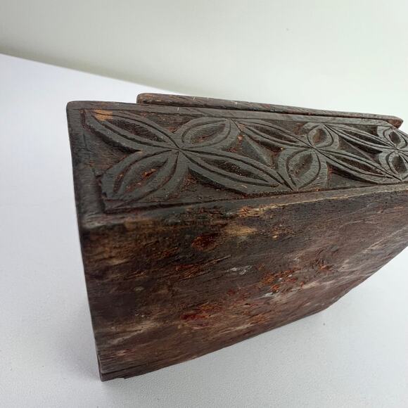 Vintage Nepalese Shaman Ritual Box Hand Carved Wood Pyramid Lid 4in Slide Top - Picture 16 of 16